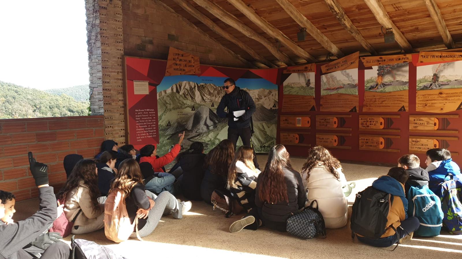 1r d'ESO d'excursió a Olot | Imagen