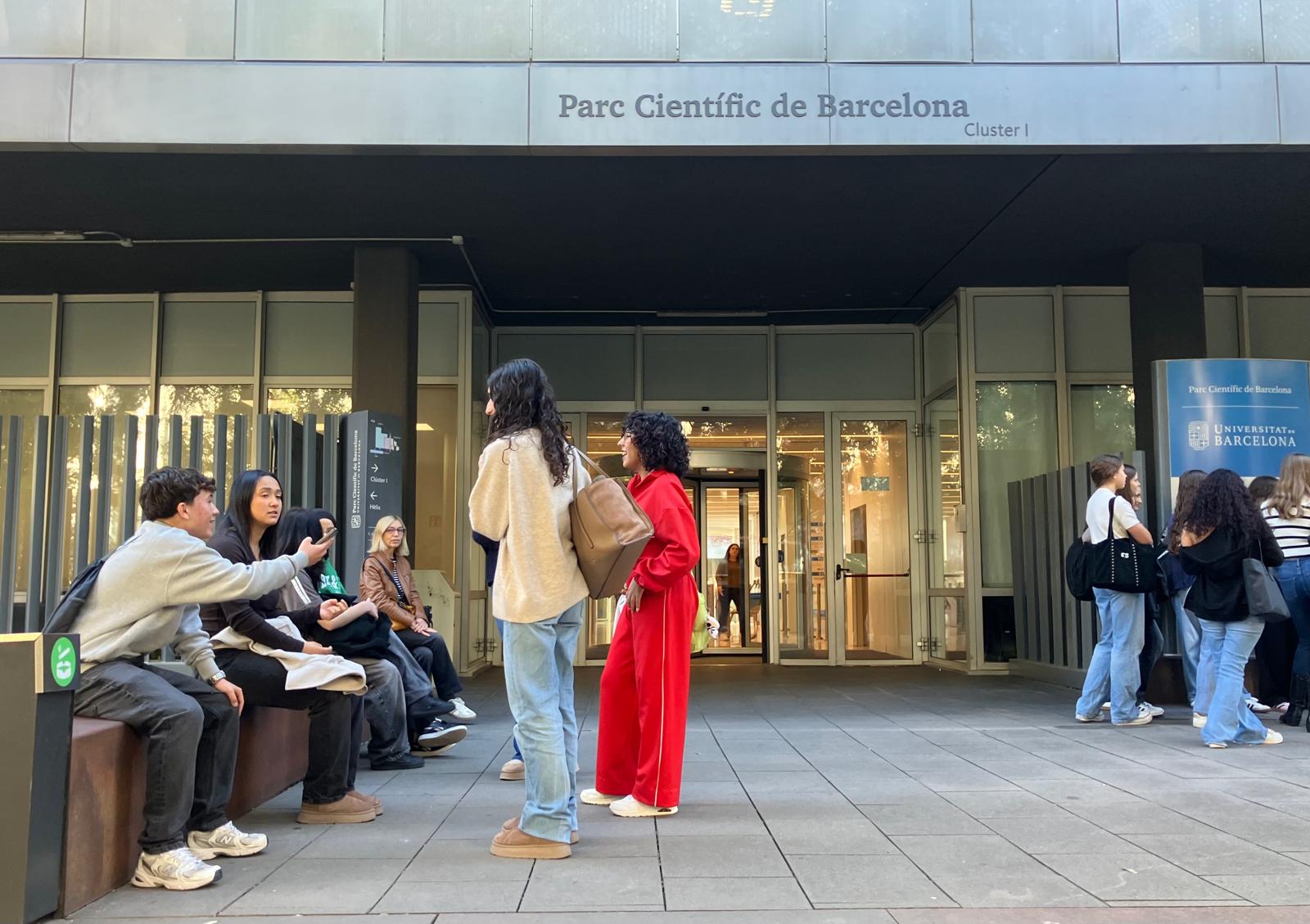 L'alumnat de Biologia al Parc Científic de Barcelona | Imagen